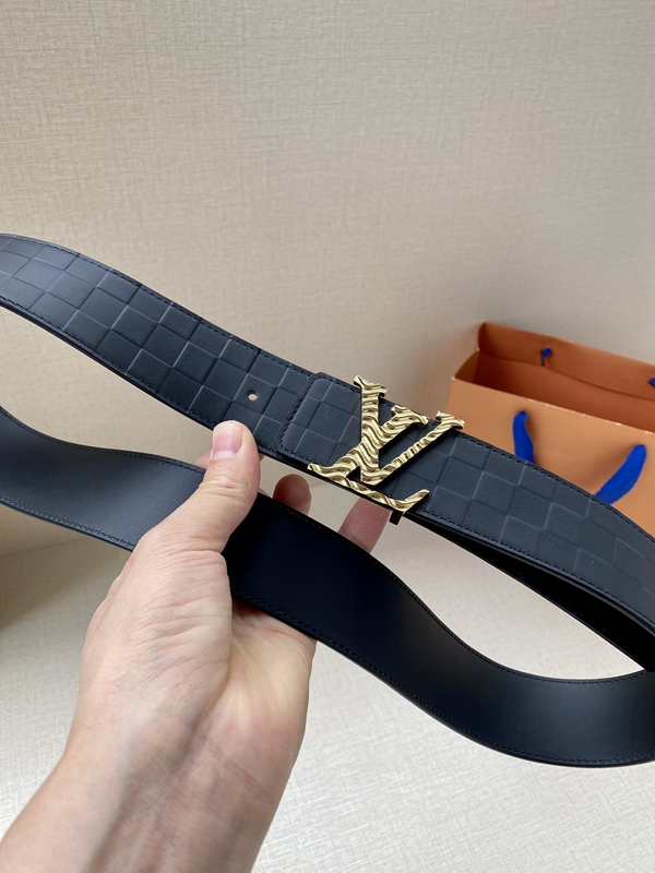 激安ルイヴィトンベルト背面デザイン